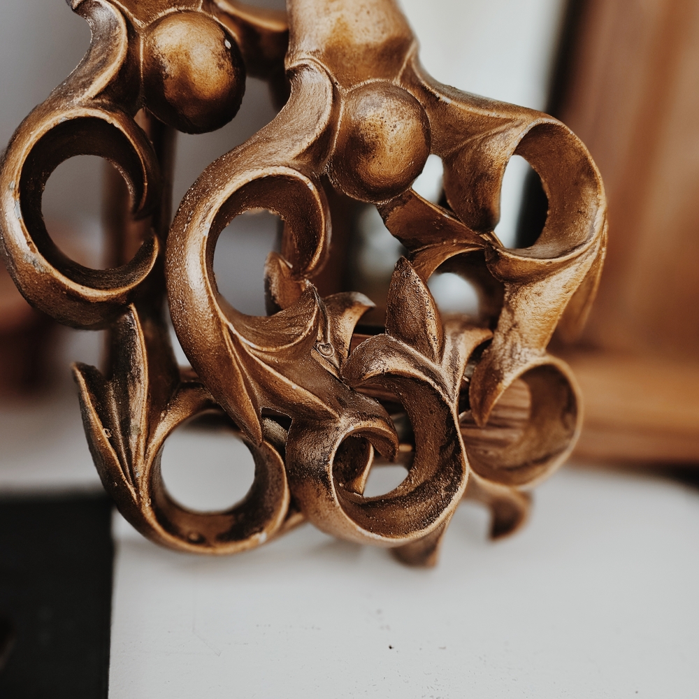 Vintage HODA Gold Wall Hanging Skelton Key Set - Picture 4 of 6